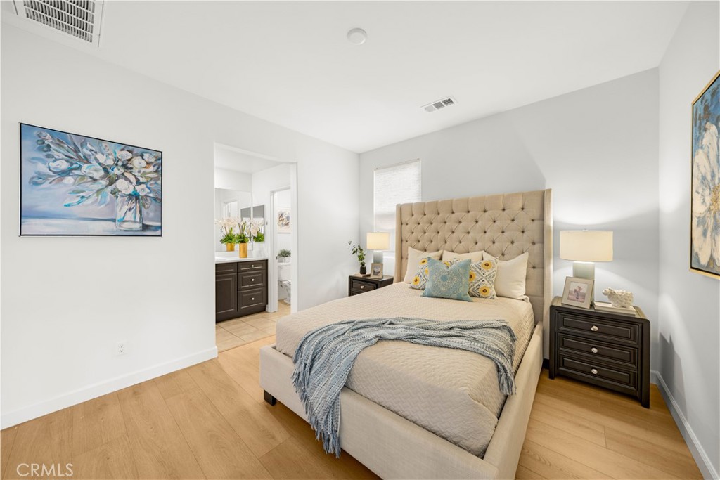 6956 La Rochelle Way