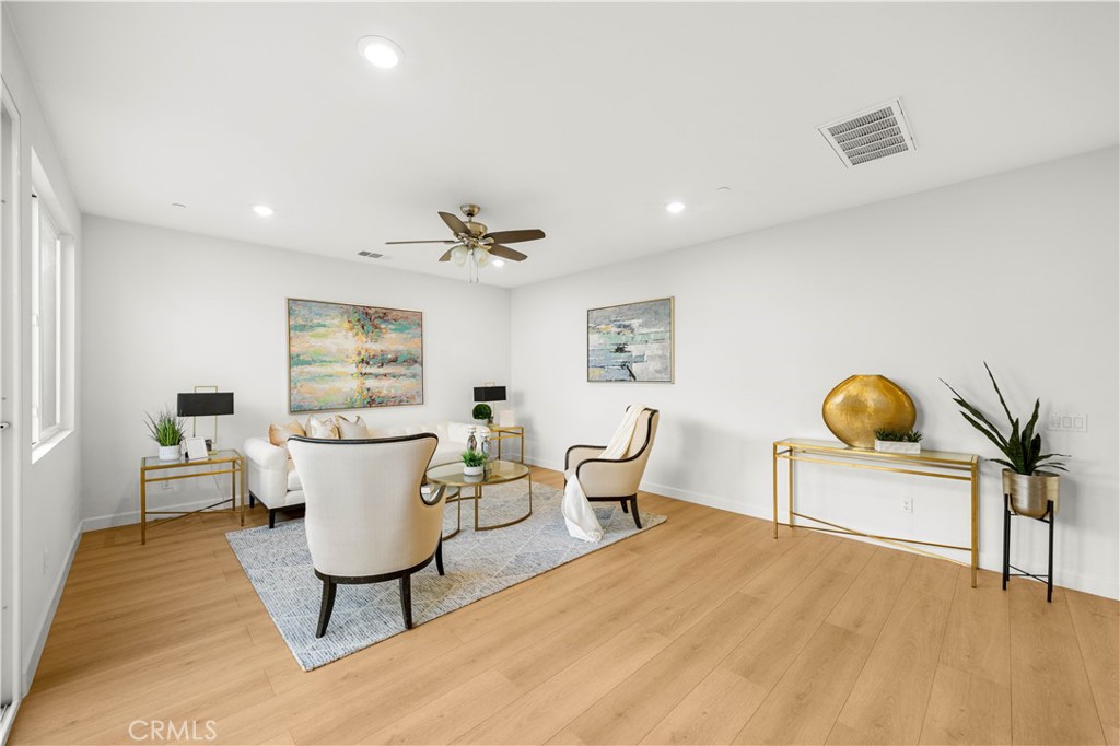 6956 La Rochelle Way