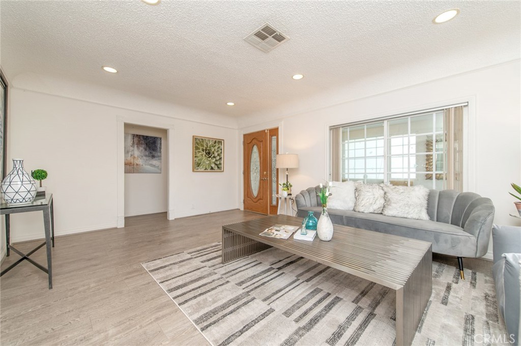 612 W Ramona Road