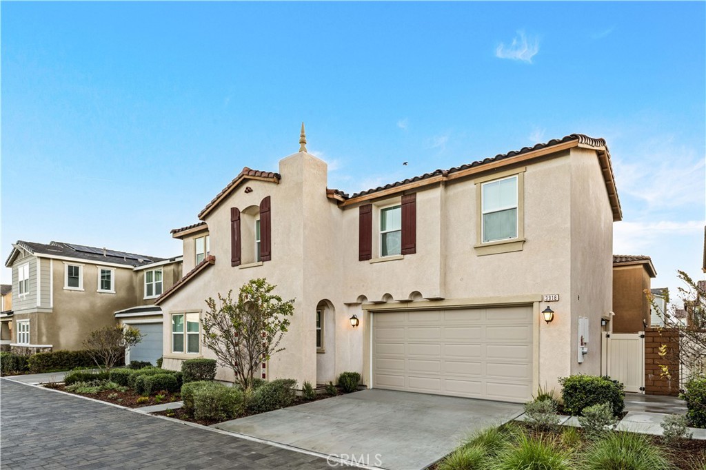 3918 E E Cambria Privado