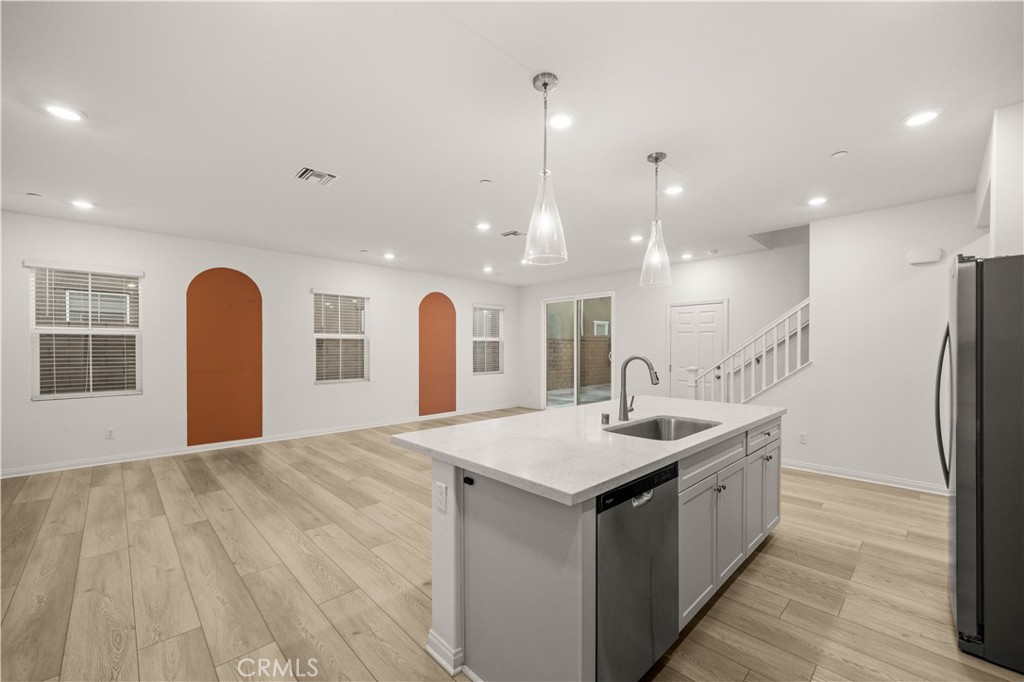 3918 E E Cambria Privado