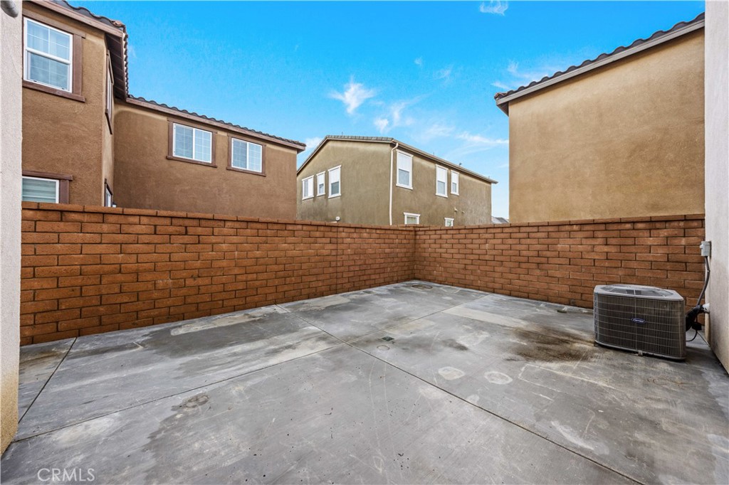 3918 E E Cambria Privado