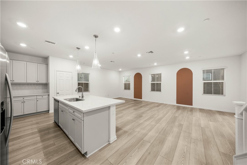 3918 E E Cambria Privado