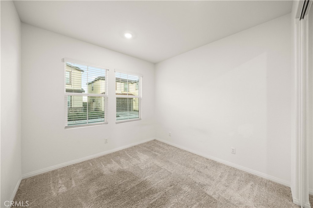 3918 E E Cambria Privado