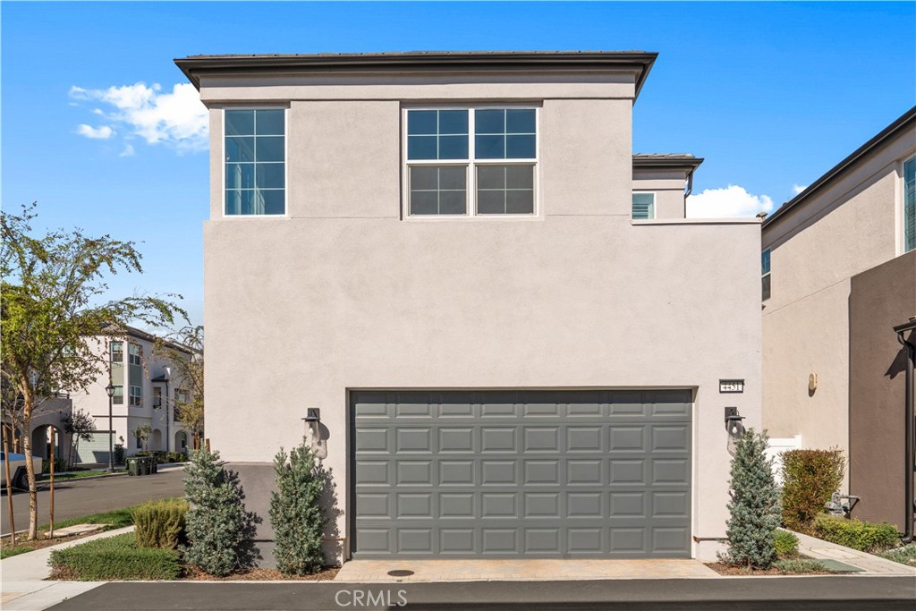 4451 S Bryant Paseo