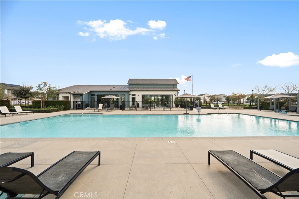 4451 S Bryant Paseo