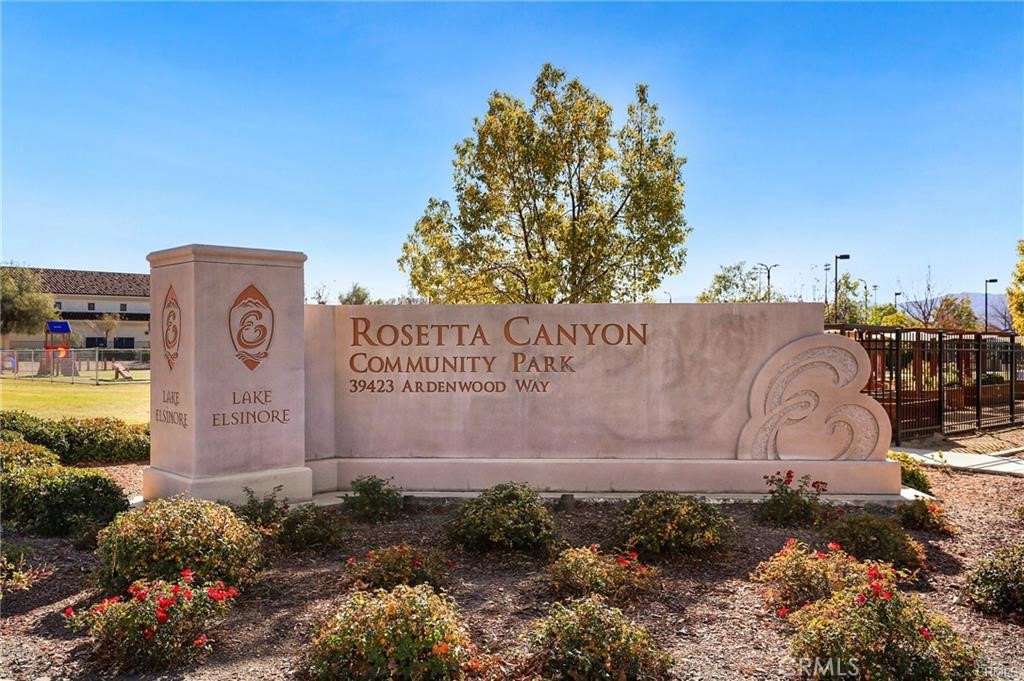 41031 Crimson Pillar