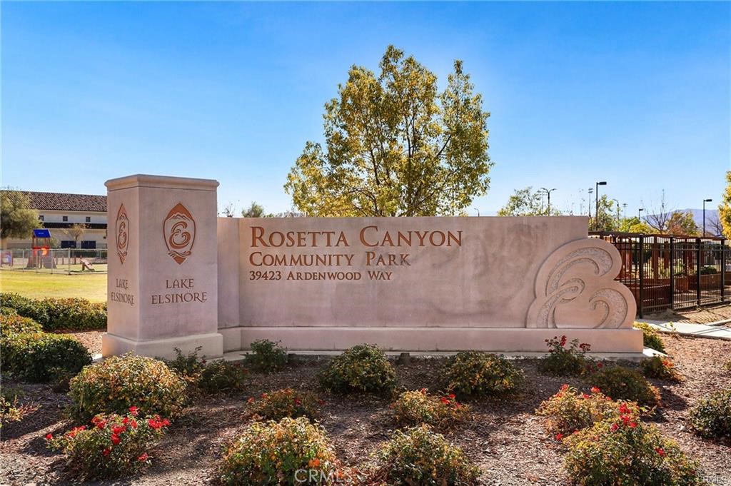 41031 Crimson Pillar