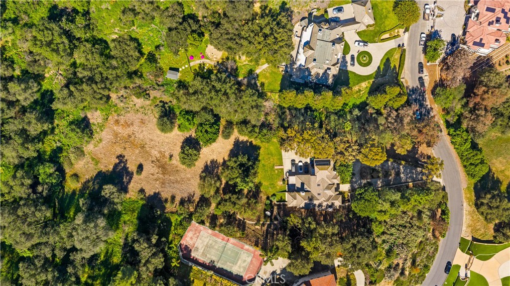15930 Esquilime