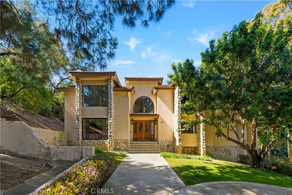 15930 Esquilime