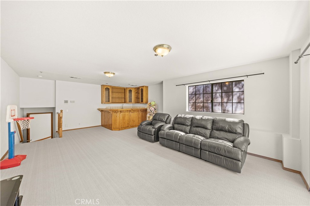 15930 Esquilime