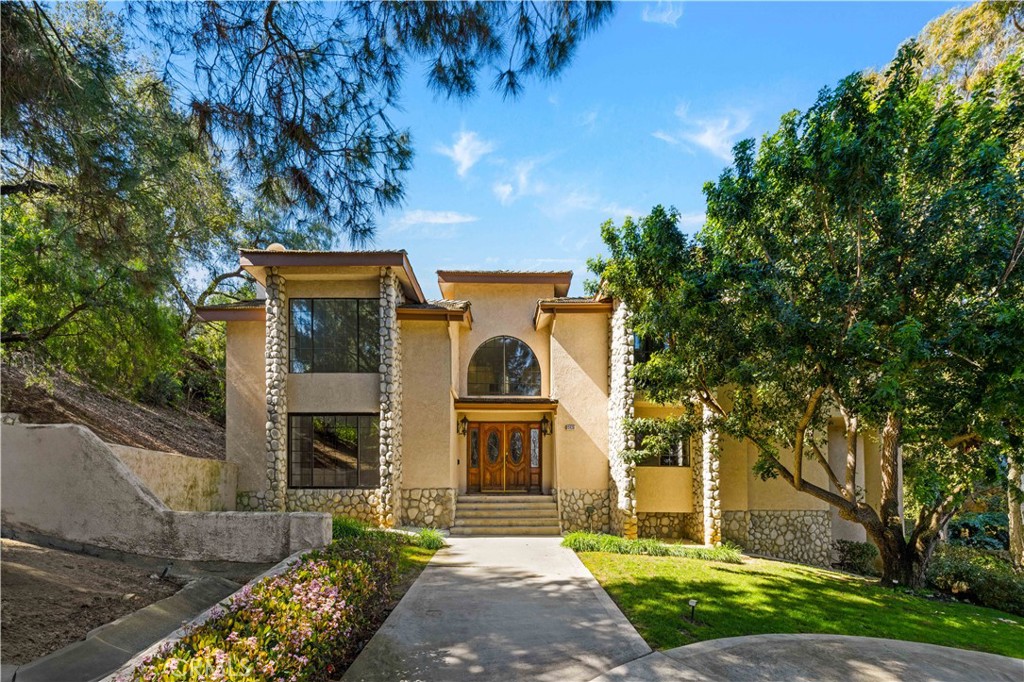 15930 Esquilime