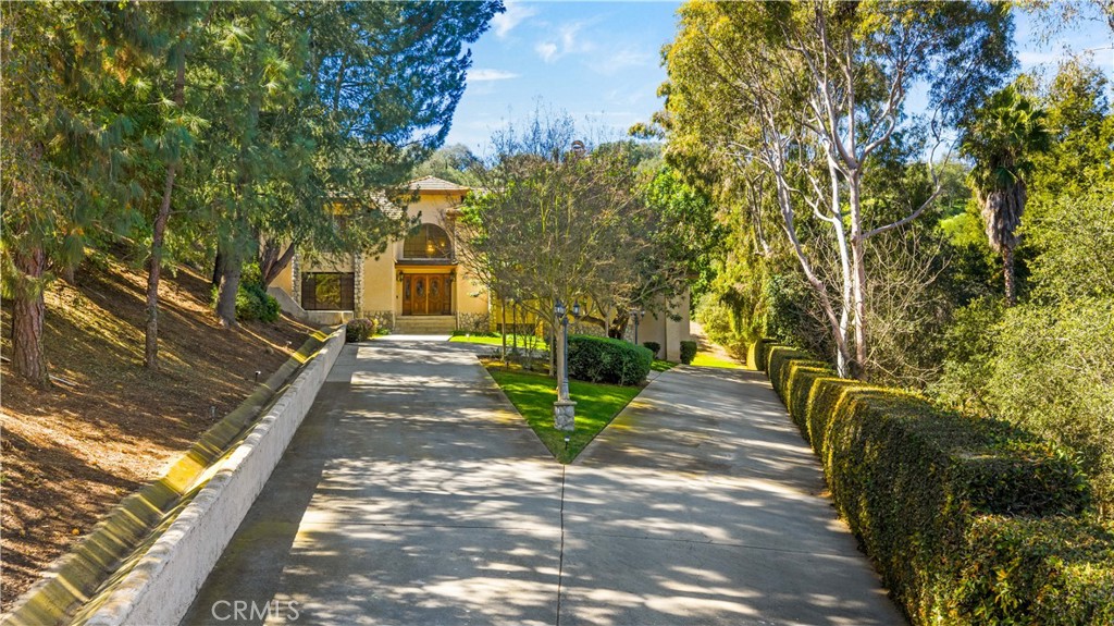 15930 Esquilime