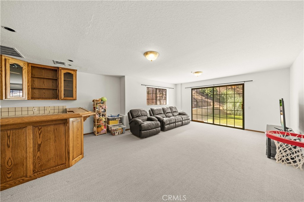 15930 Esquilime
