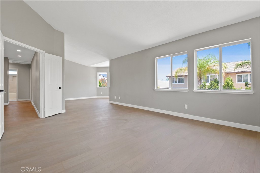 9406 Glenaire Court