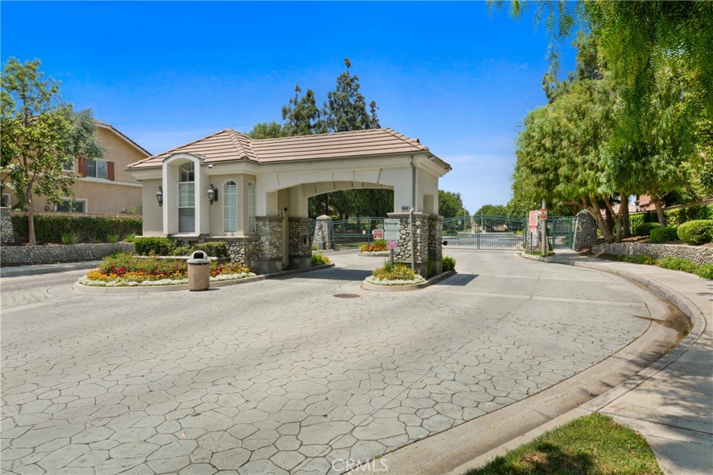 9406 Glenaire Court