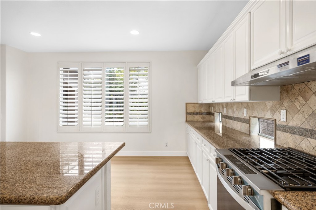 4406 Mission Hills Drive