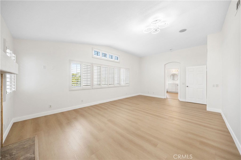 4406 Mission Hills Drive