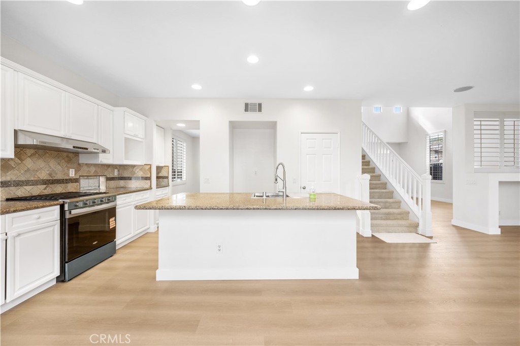 4406 Mission Hills Drive