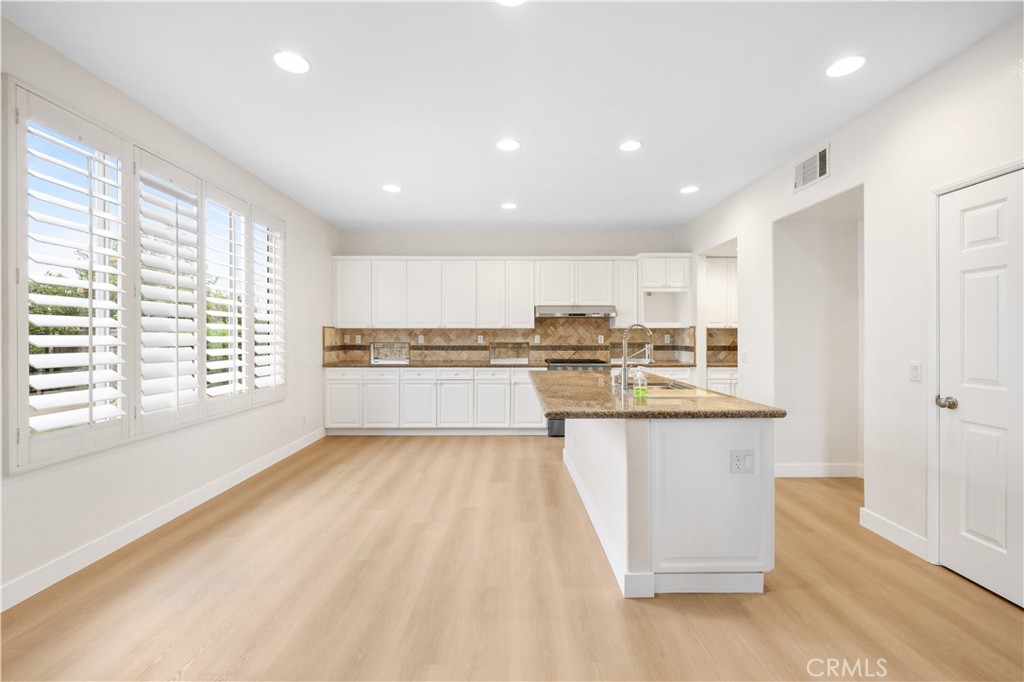 4406 Mission Hills Drive