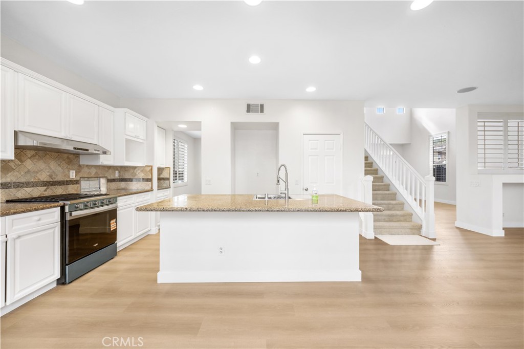 4406 Mission Hills Drive