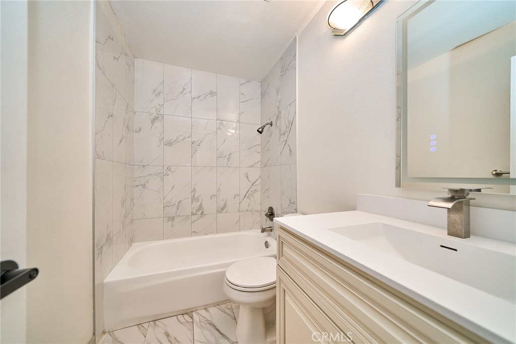 1752 Aspen Village Way