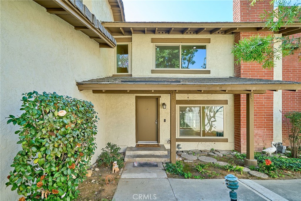 1752 Aspen Village Way