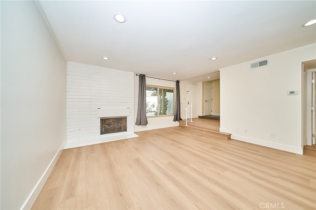 1752 Aspen Village Way