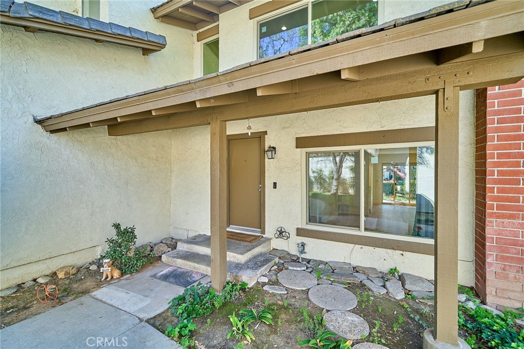 1752 Aspen Village Way