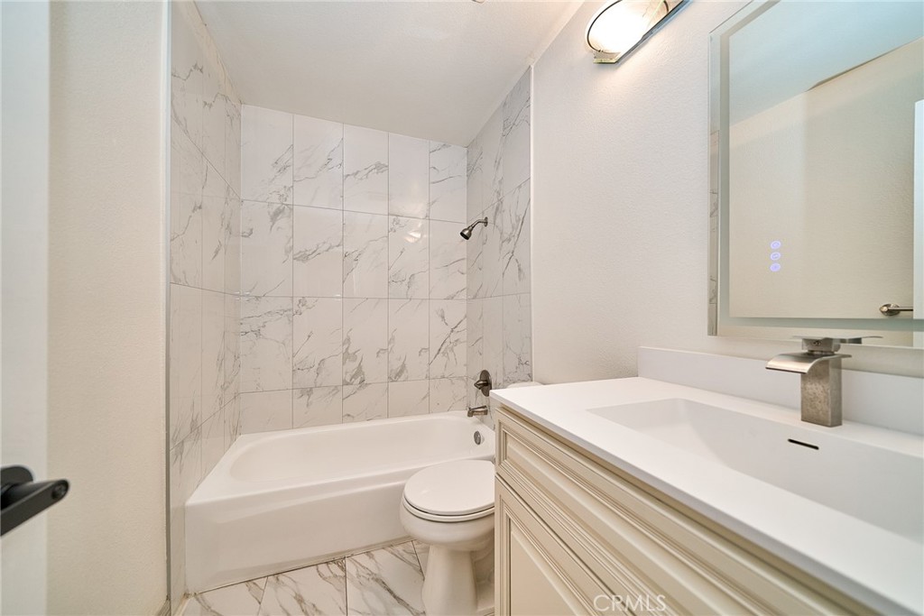 1752 Aspen Village Way