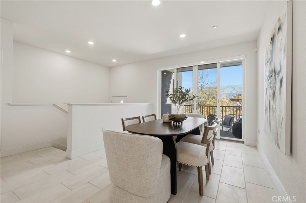 45235 Wisdom Road 1003