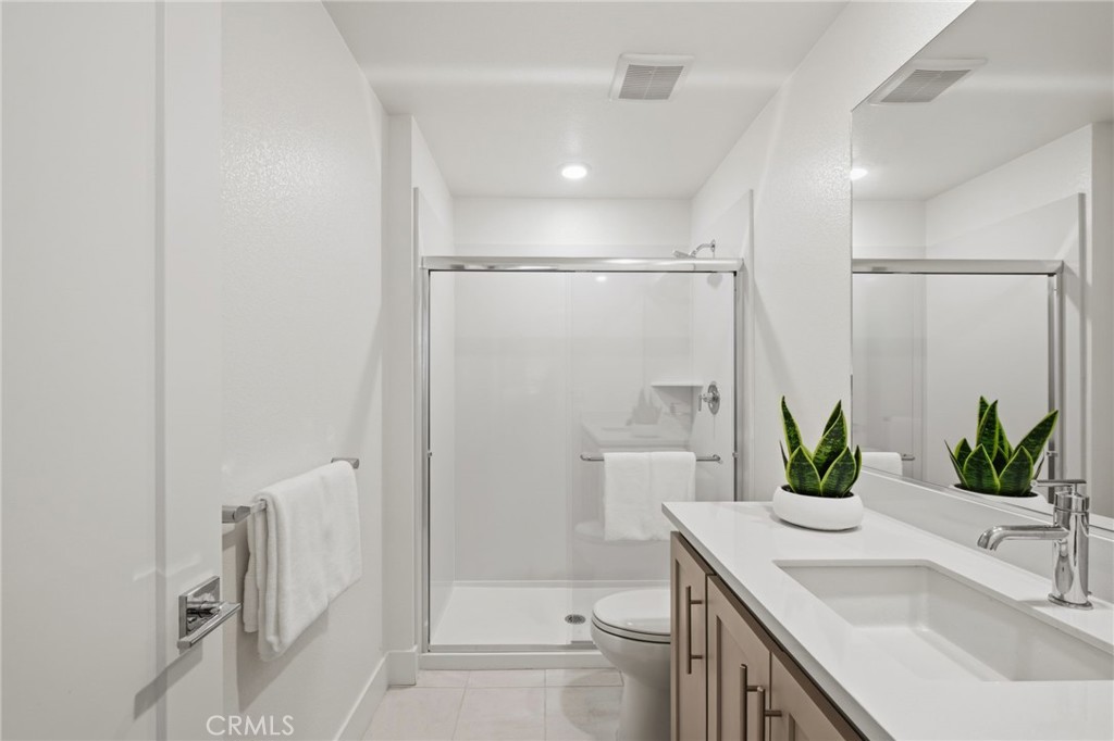 45235 Wisdom Road 1003