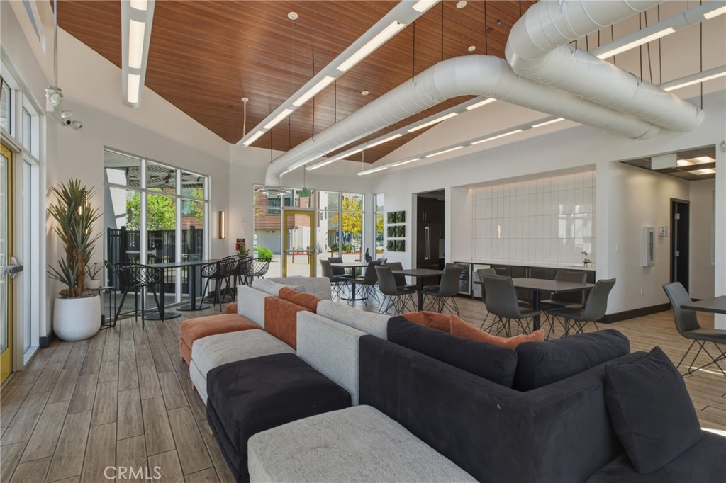 45235 Wisdom Road 1003