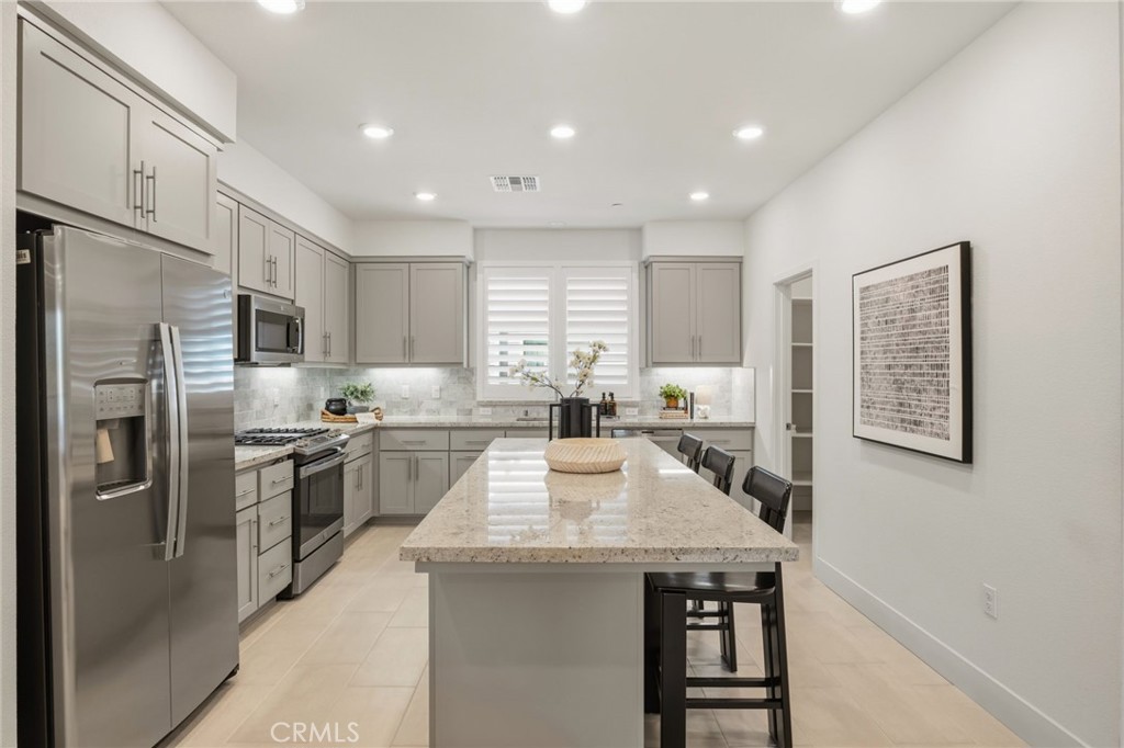 45235 Wisdom Road 1003