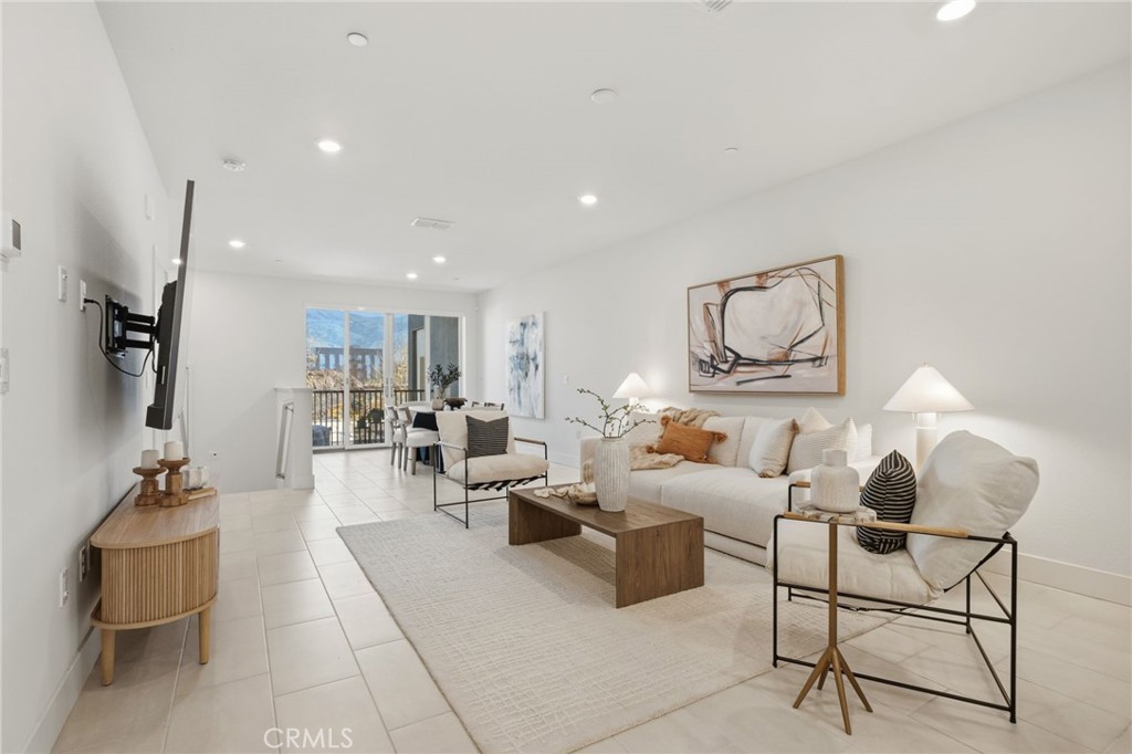 45235 Wisdom Road 1003