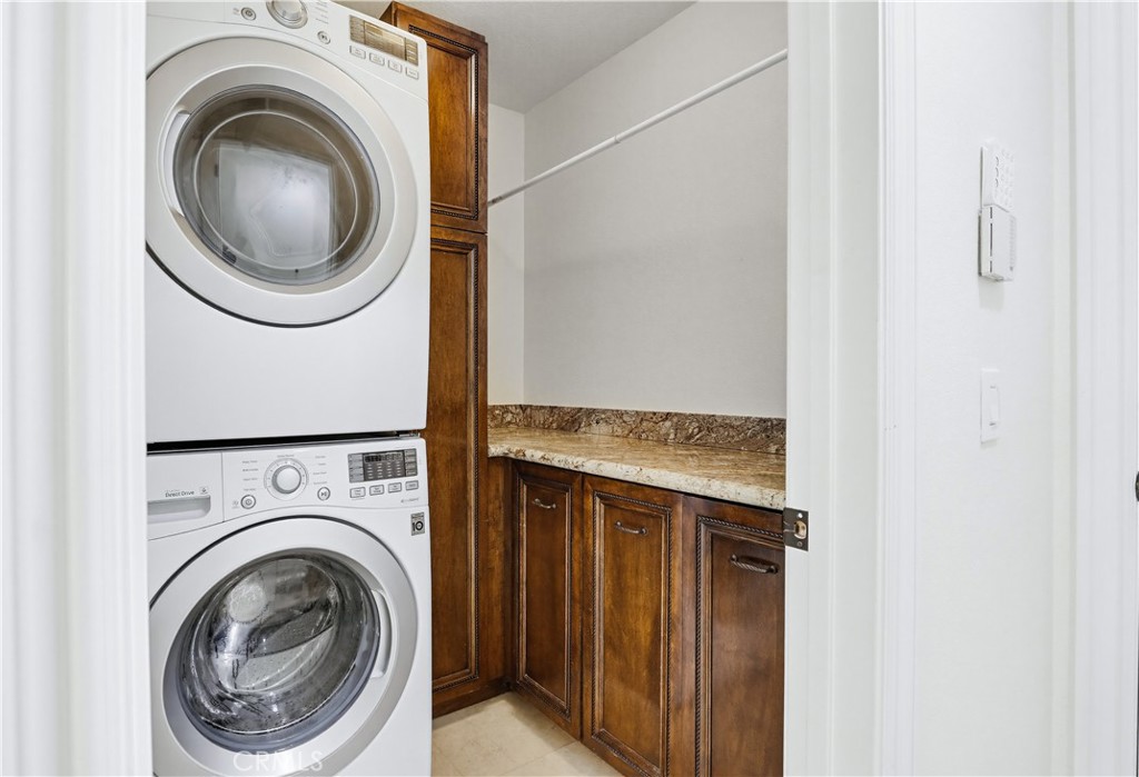 260 S Willowcreek