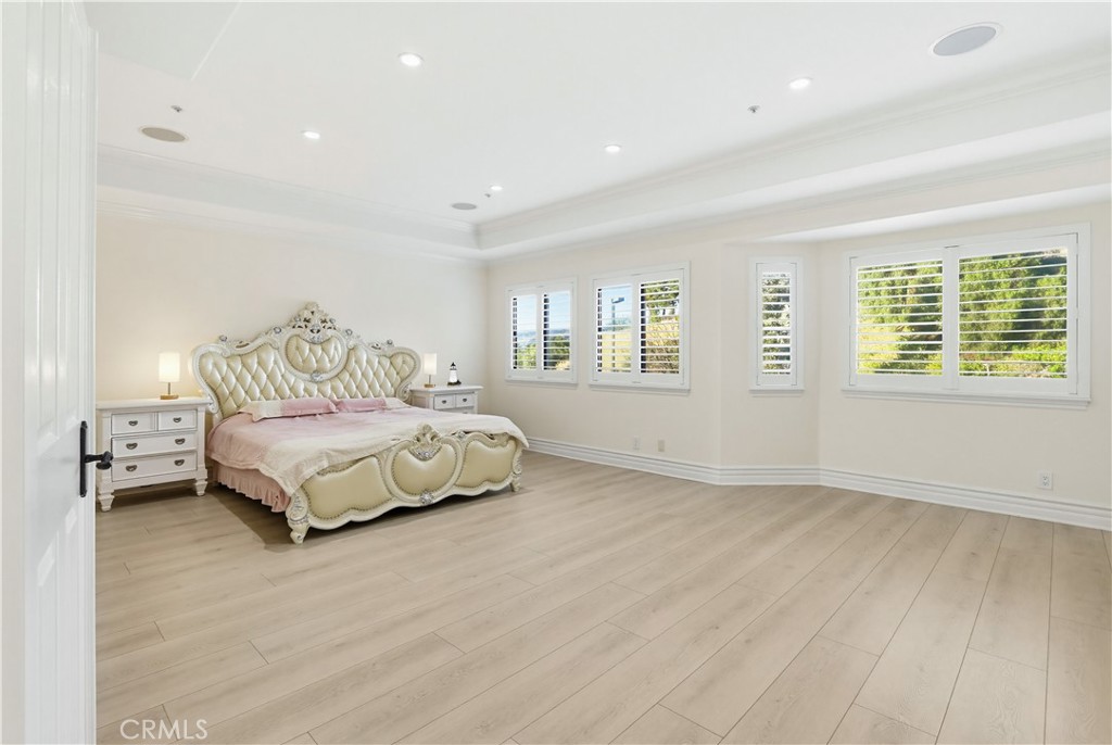 260 S Willowcreek