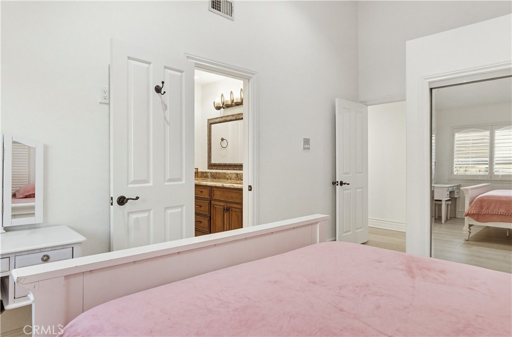260 S Willowcreek