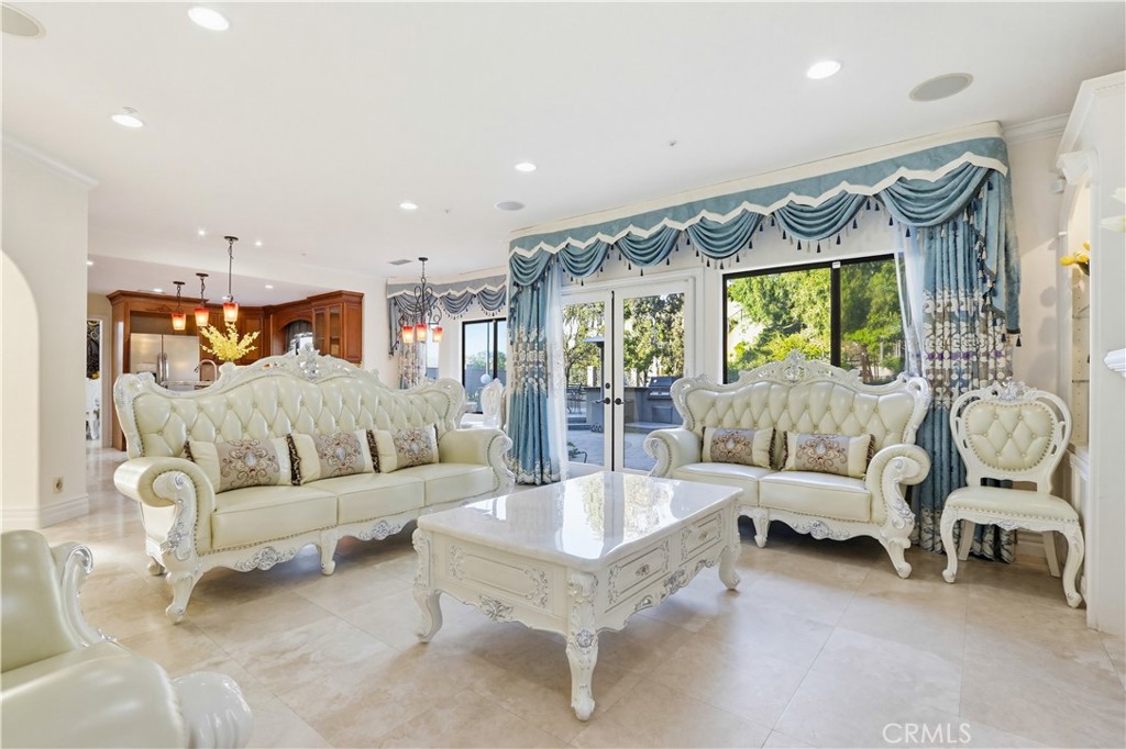 260 S Willowcreek