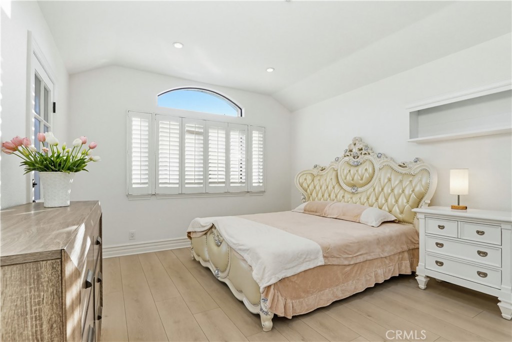 260 S Willowcreek