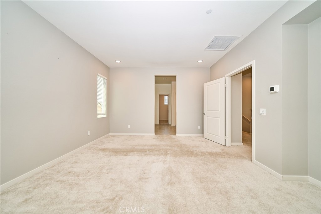 2622 E Embry Lane