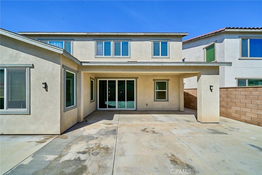 2622 E Embry Lane