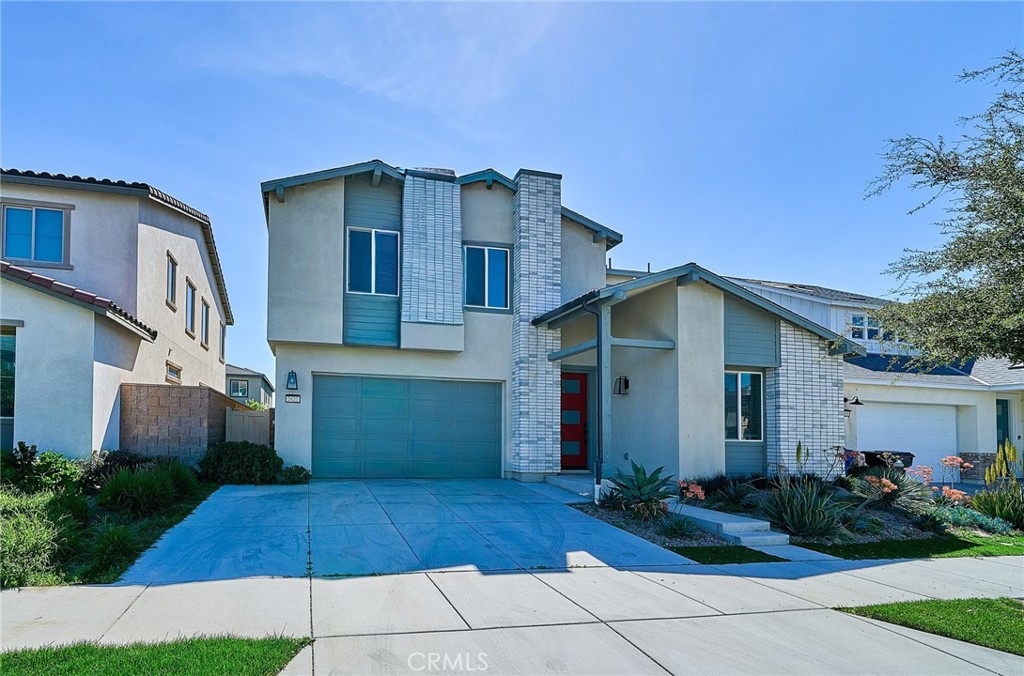 2622 E Embry Lane