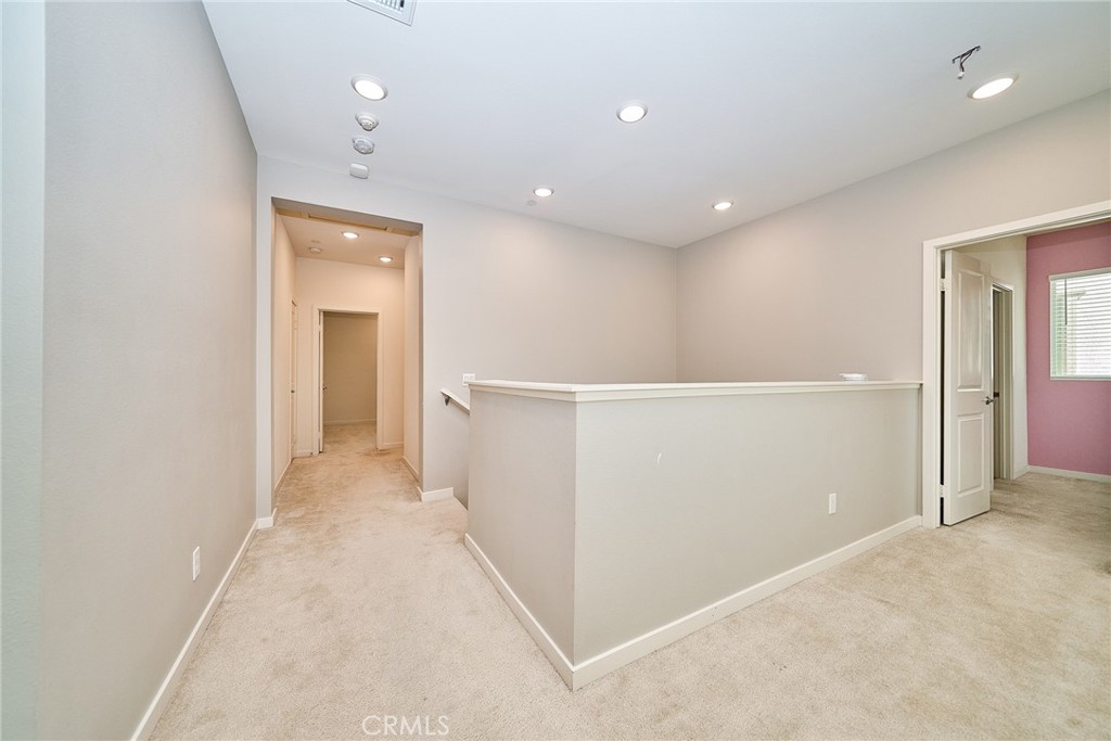 2622 E Embry Lane