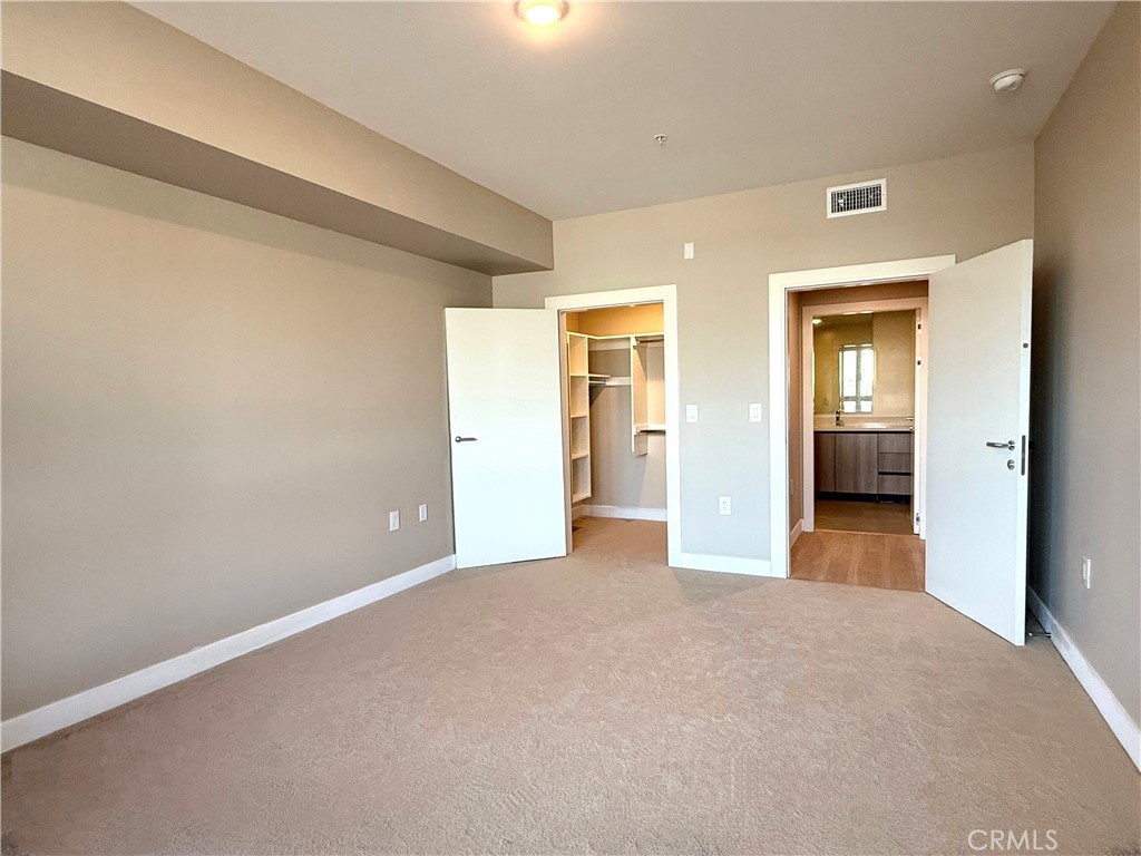 39 S Los Robles Avenue 3006