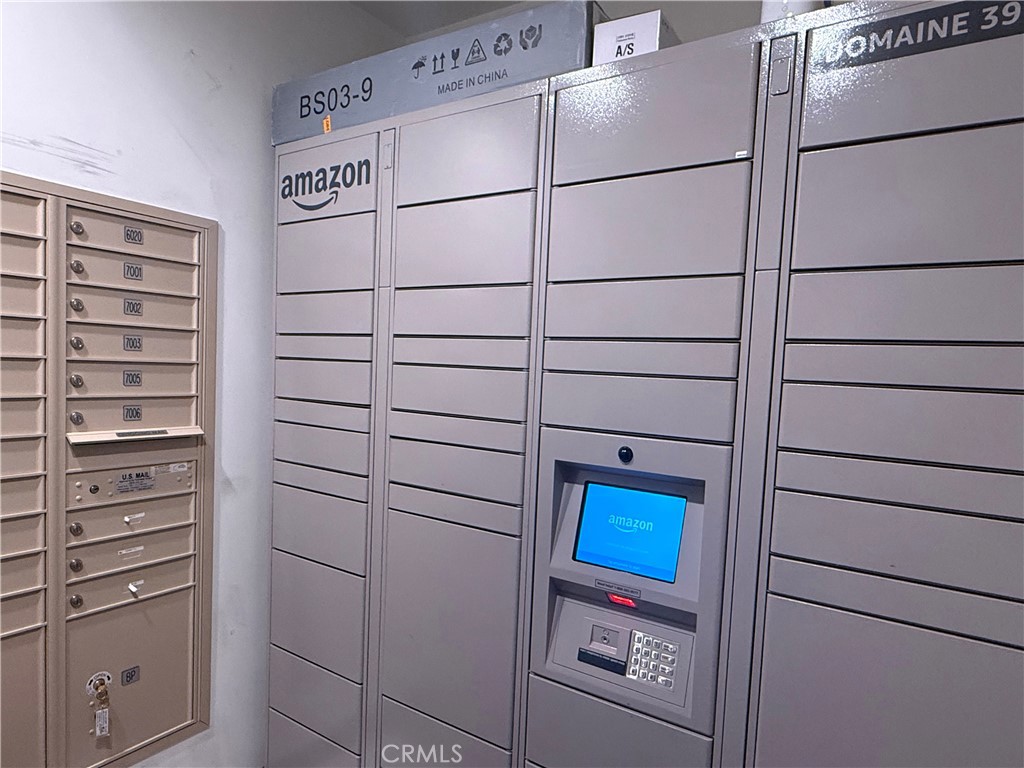 39 S Los Robles Avenue 3006