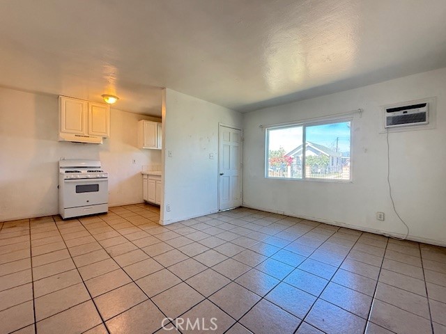 818 E C St