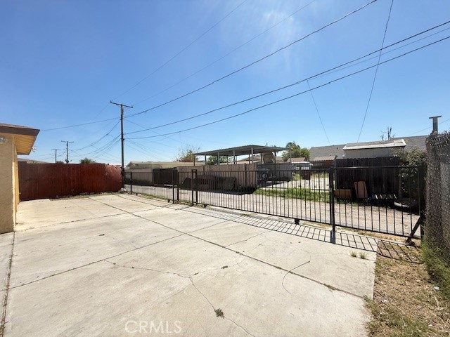 818 E C St