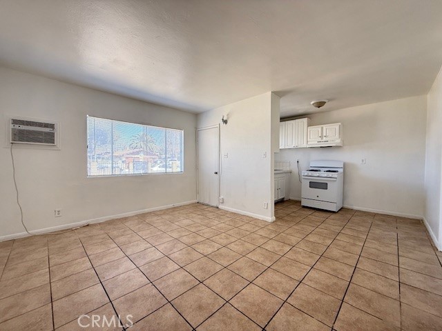 818 E C St