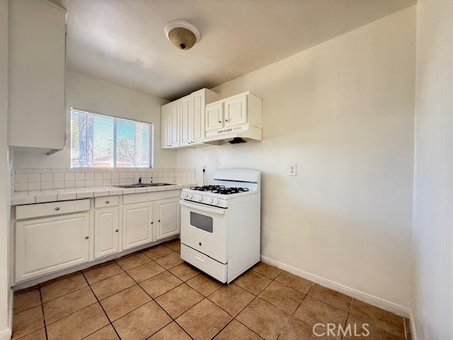 818 E C St